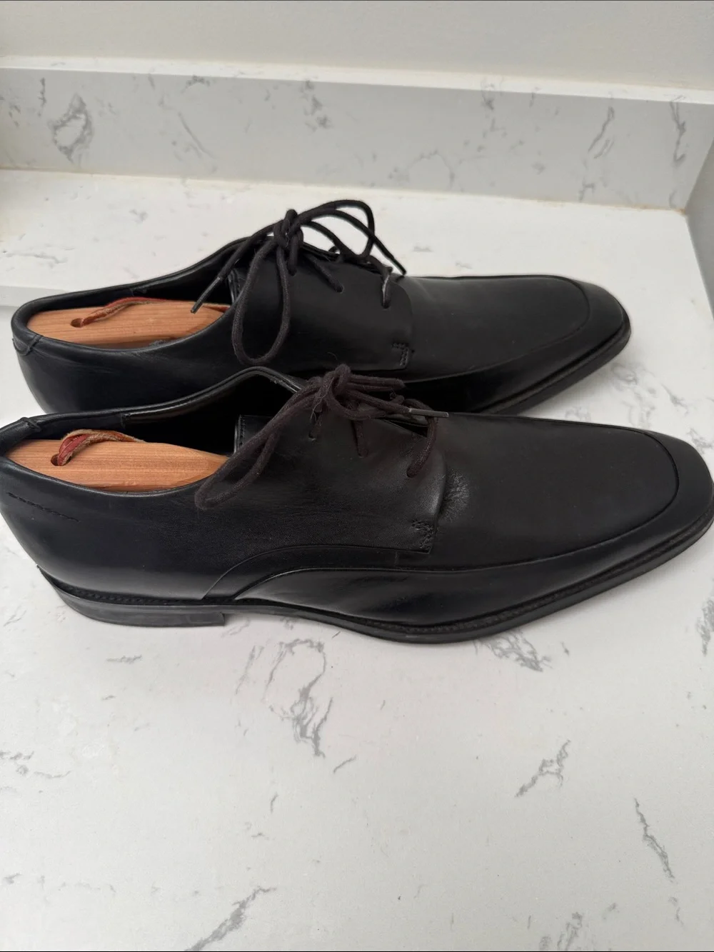 Kenneth Cole New York Black Leather Lace-Up Oxfords